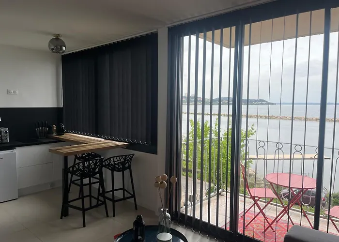 Le Lodge